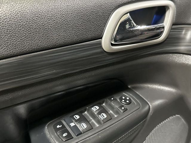 2020 Jeep Grand Cherokee Laredo E
