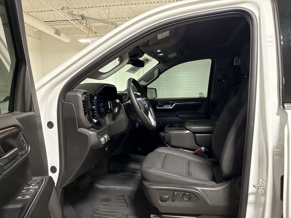 2024 GMC Sierra 1500 SLE