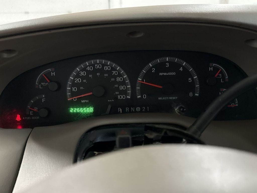 2002 Ford F-150 XLT