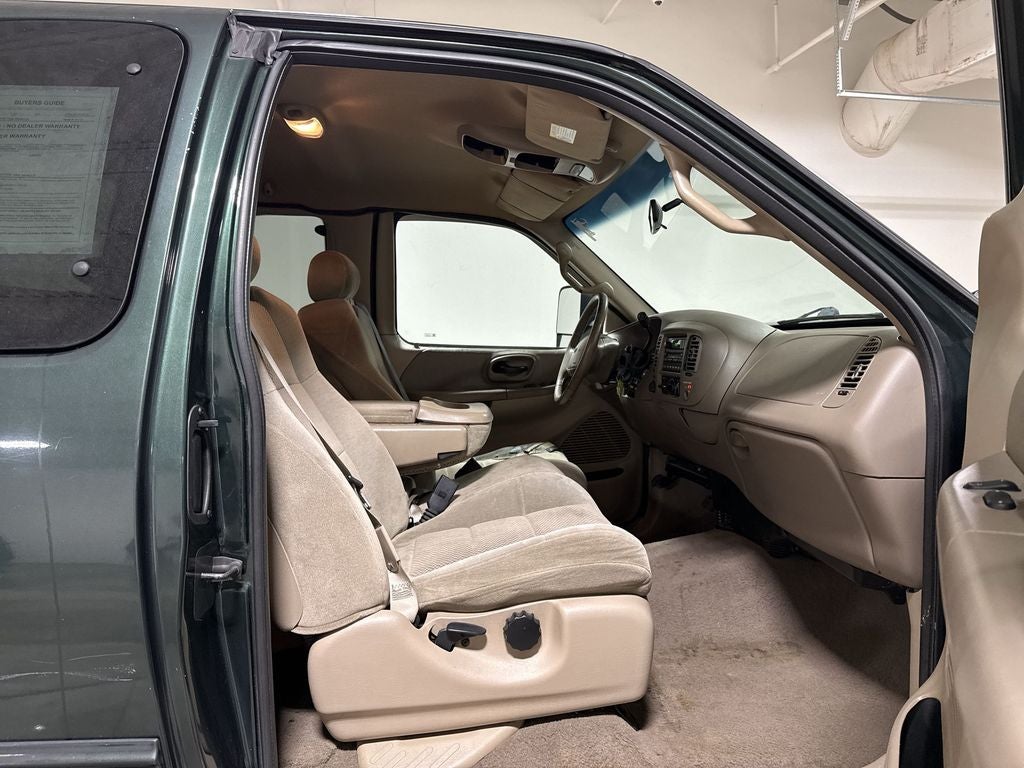 2002 Ford F-150 XLT