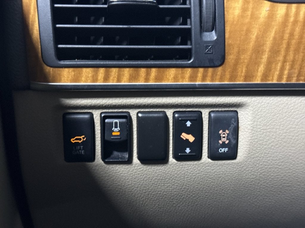 2015 Nissan Armada Platinum