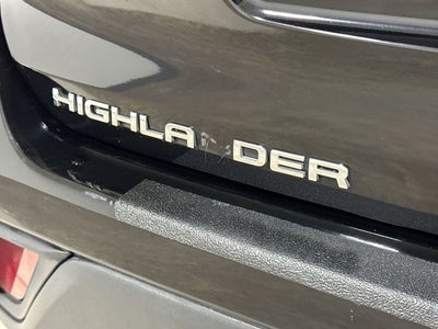2024 Toyota Highlander LE
