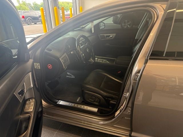 2011 Jaguar XF Premium
