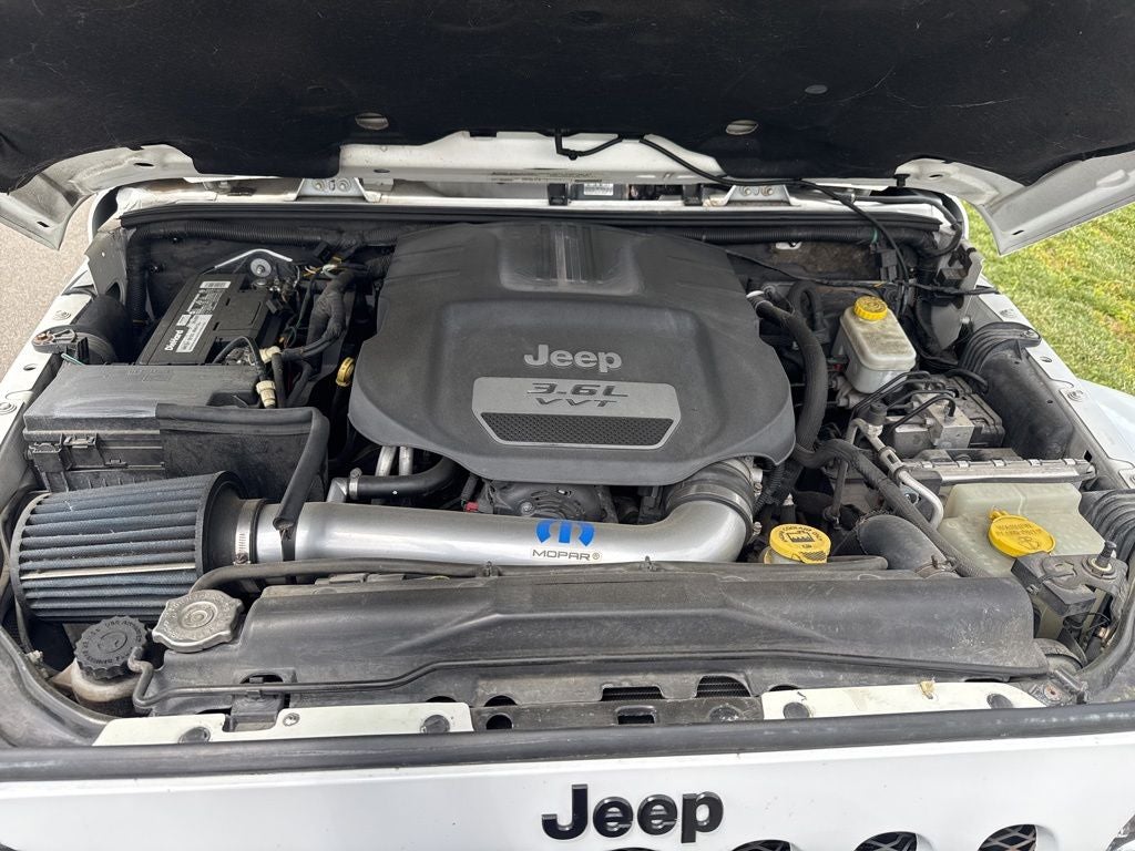 2012 Jeep Wrangler Unlimited Sahara Altitude
