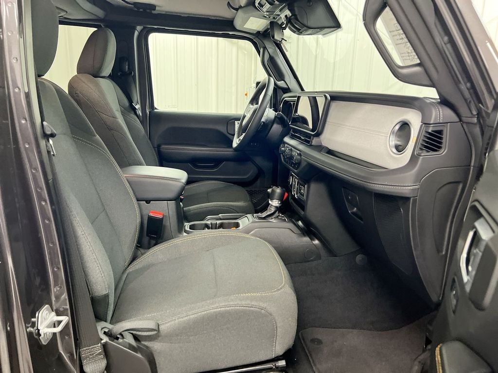 2025 Jeep Wrangler Sahara