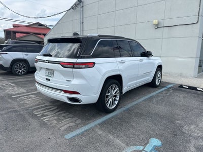2023 Jeep Grand Cherokee Summit