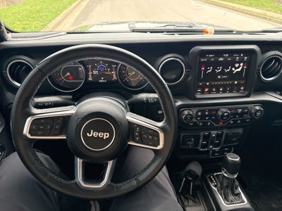 2022 Jeep Gladiator Overland