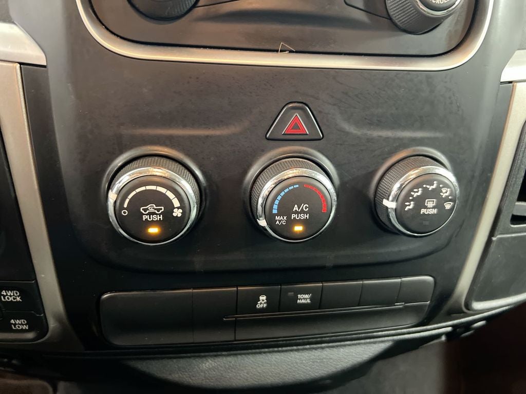 2017 RAM 1500 SLT