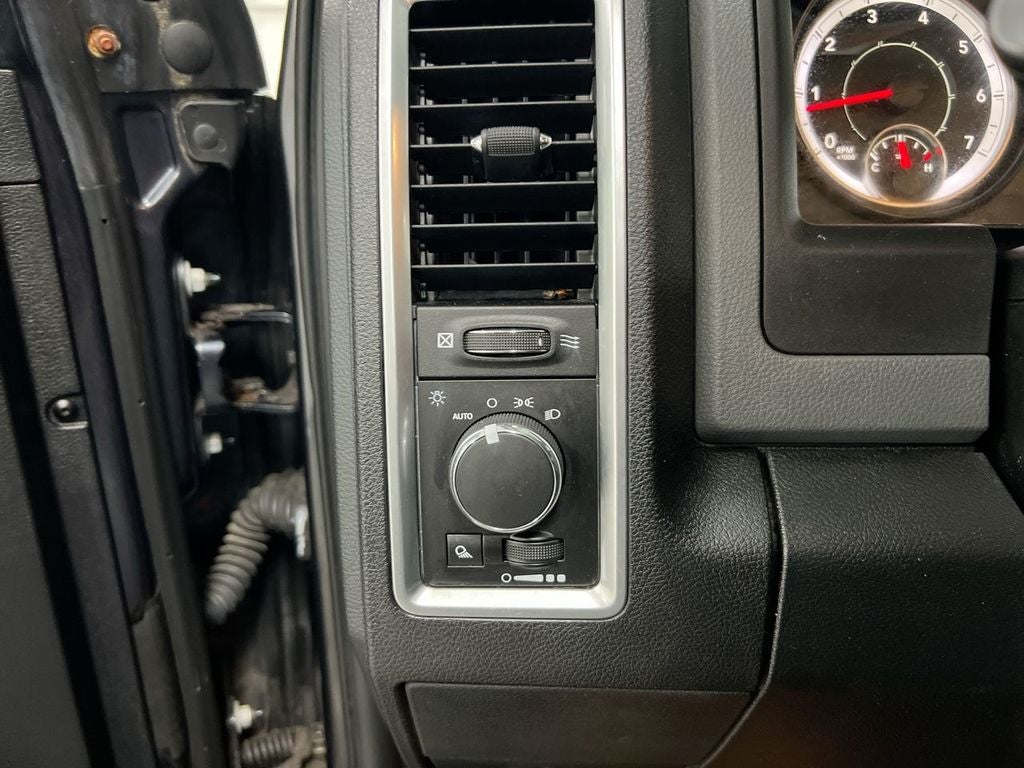 2017 RAM 1500 SLT