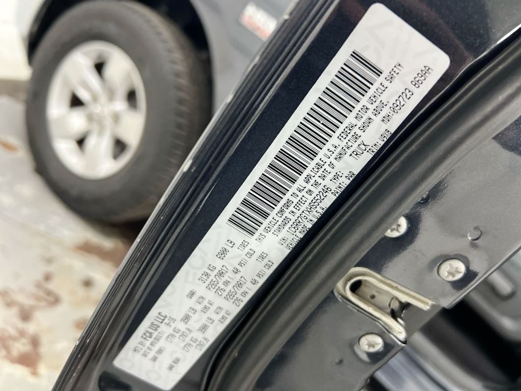 2017 RAM 1500 SLT