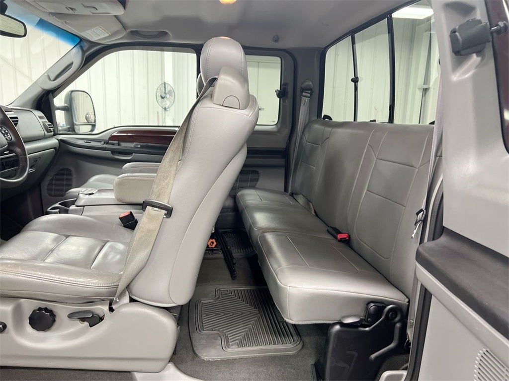 2005 Ford F-250SD Lariat