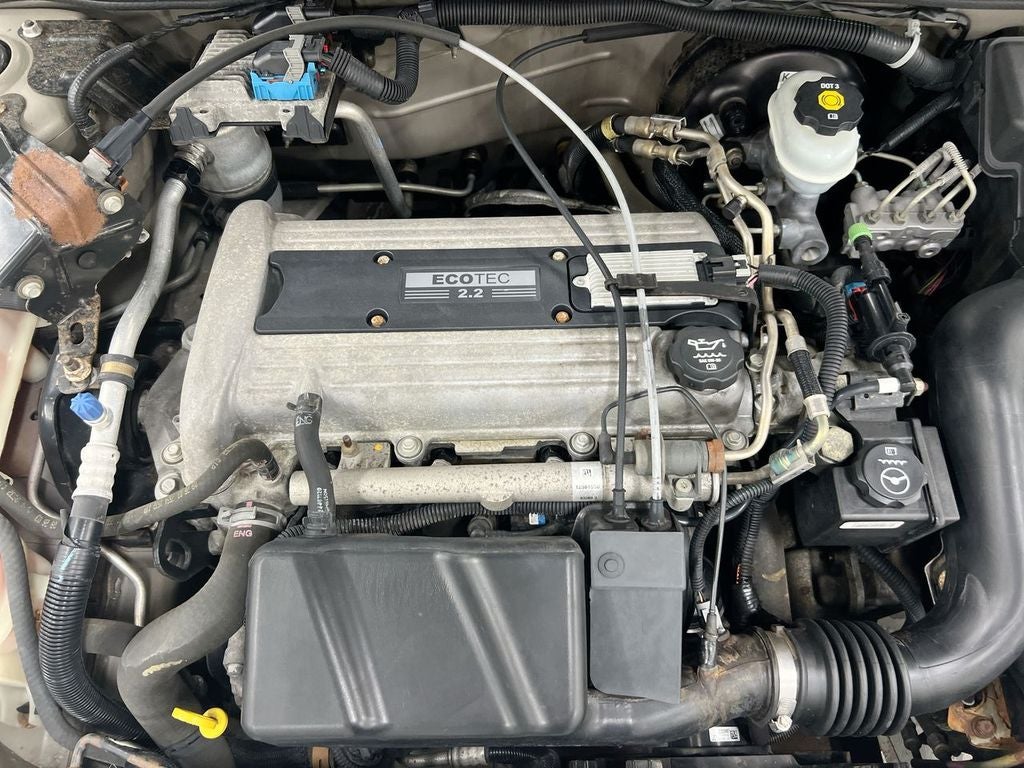 2004 Chevrolet Cavalier Base