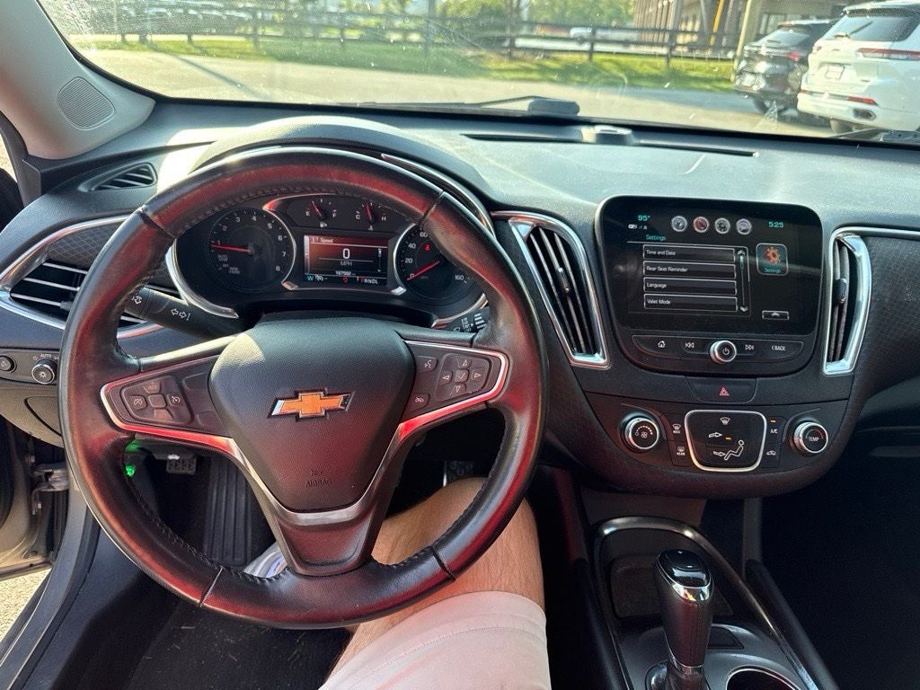 2017 Chevrolet Malibu LT