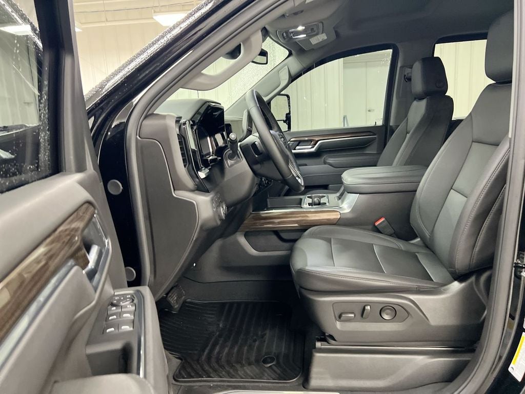 2025 Chevrolet Silverado 2500HD LT
