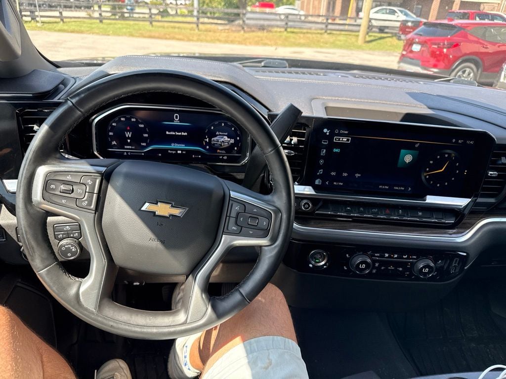 2023 Chevrolet Silverado 1500 LT