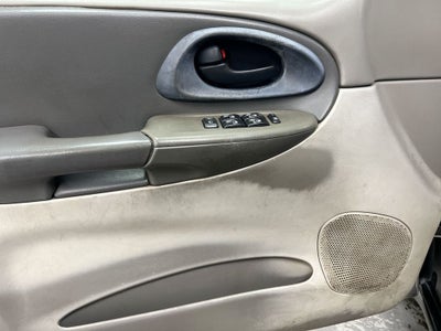 2004 Chevrolet TrailBlazer LS