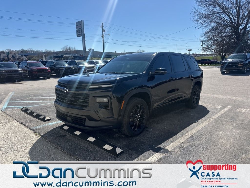 2024 Chevrolet Traverse LS