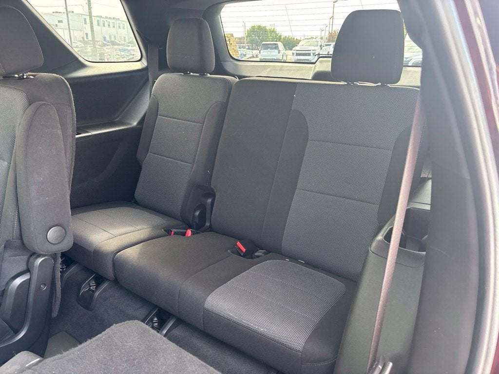 2023 Chevrolet Traverse LT