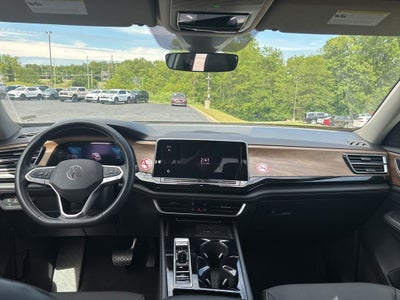 2024 Volkswagen Atlas 2.0T SE w/Technology