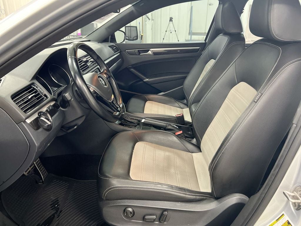 2018 Volkswagen Passat 3.6L V6 GT
