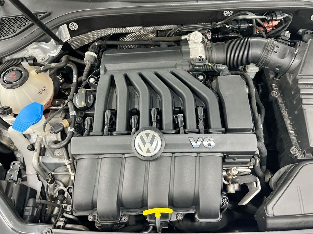2018 Volkswagen Passat 3.6L V6 GT