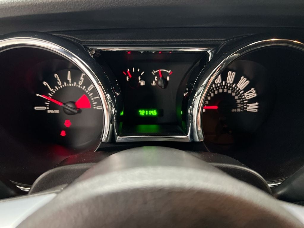 2005 Ford Mustang GT Deluxe