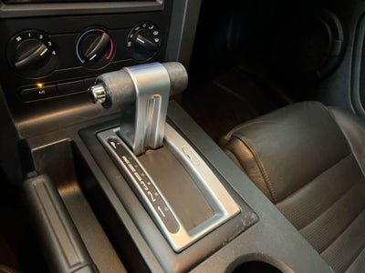 2005 Ford Mustang GT Deluxe
