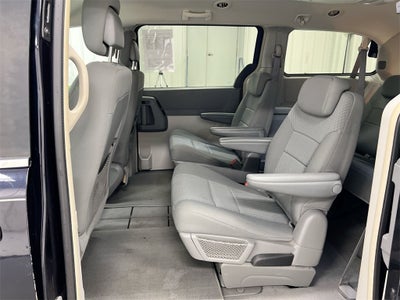 2010 Chrysler Town & Country Touring