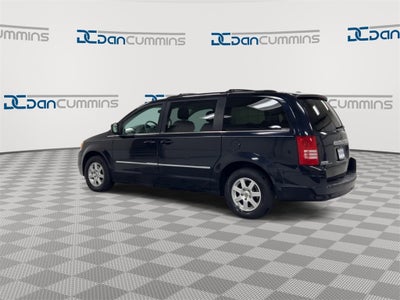 2010 Chrysler Town & Country Touring