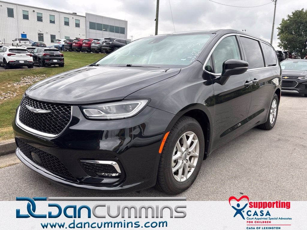 2023 Chrysler Pacifica Touring L
