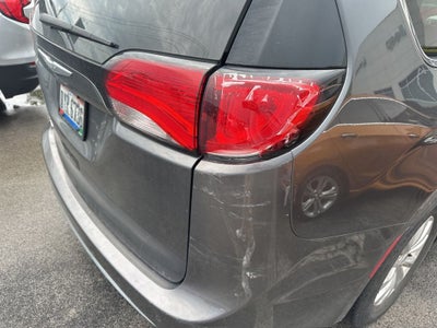 2017 Chrysler Pacifica Touring L