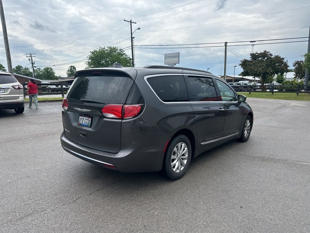 2017 Chrysler Pacifica Touring L
