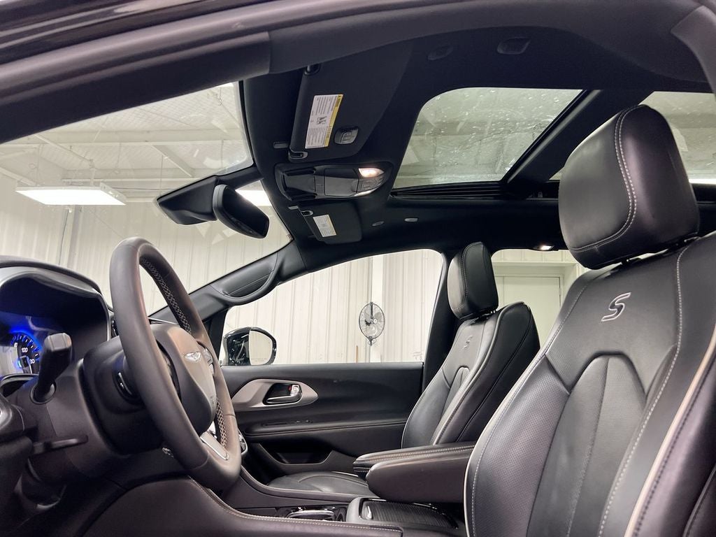 2025 Chrysler Pacifica Limited