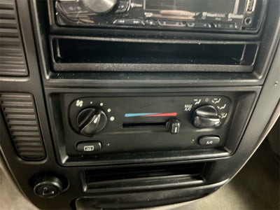 2001 Ford Windstar Standard