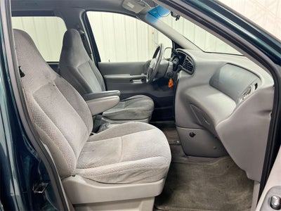 2001 Ford Windstar Standard
