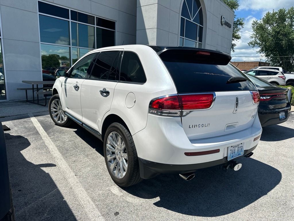 2015 Lincoln MKX Base
