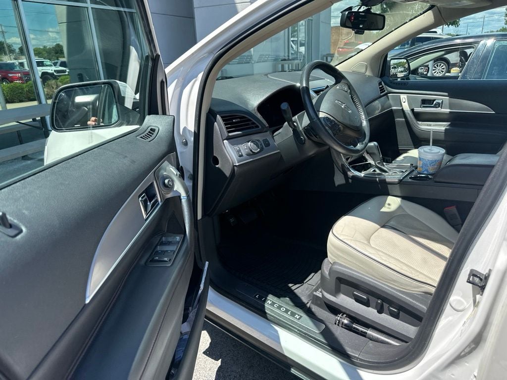 2015 Lincoln MKX Base