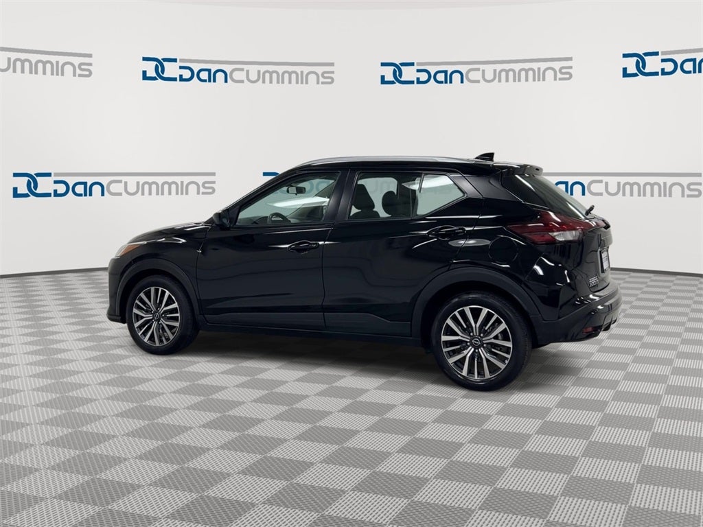 2022 Nissan Kicks SV