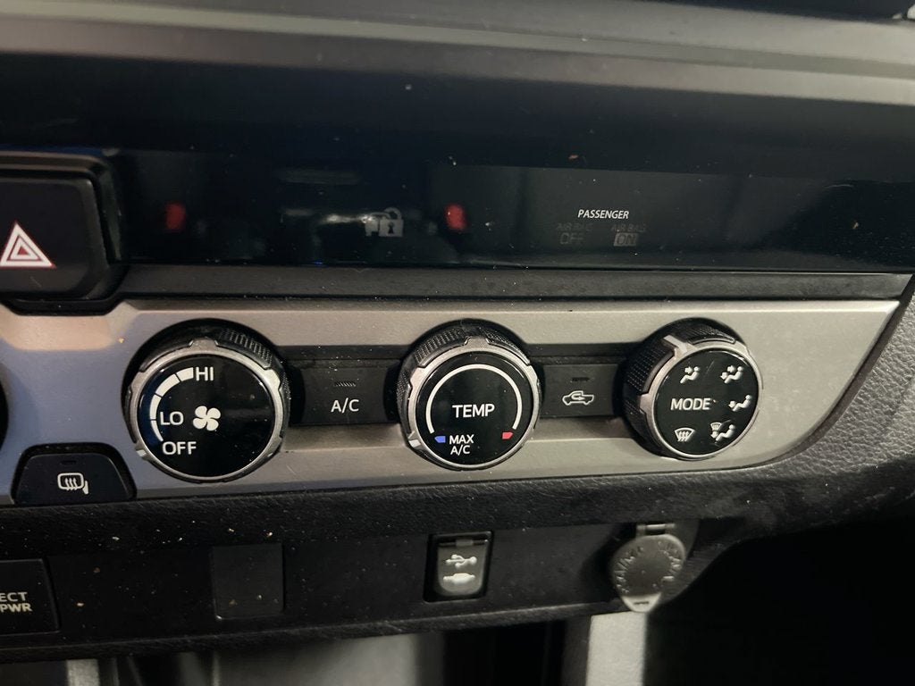 2017 Toyota Tacoma SR