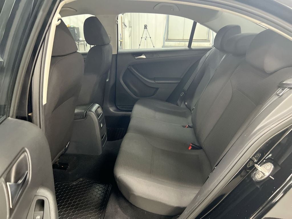 2015 Volkswagen Jetta 2.0L S