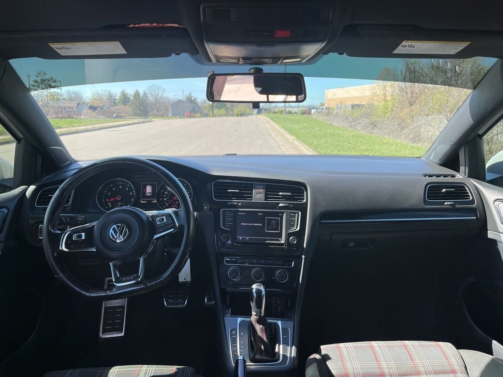 2016 Volkswagen Golf GTI S