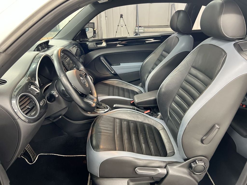 2013 Volkswagen Beetle 2.0 TSi