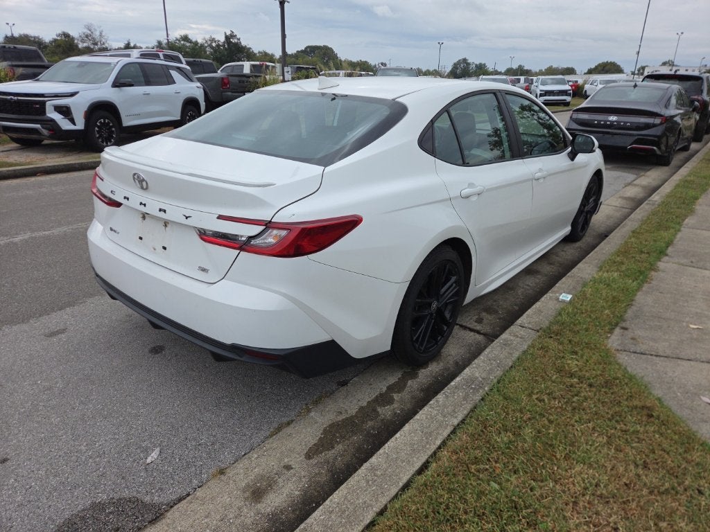 2025 Toyota Camry SE