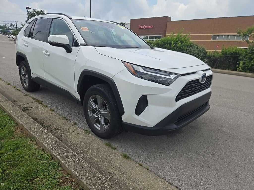 2022 Toyota RAV4 Hybrid XLE