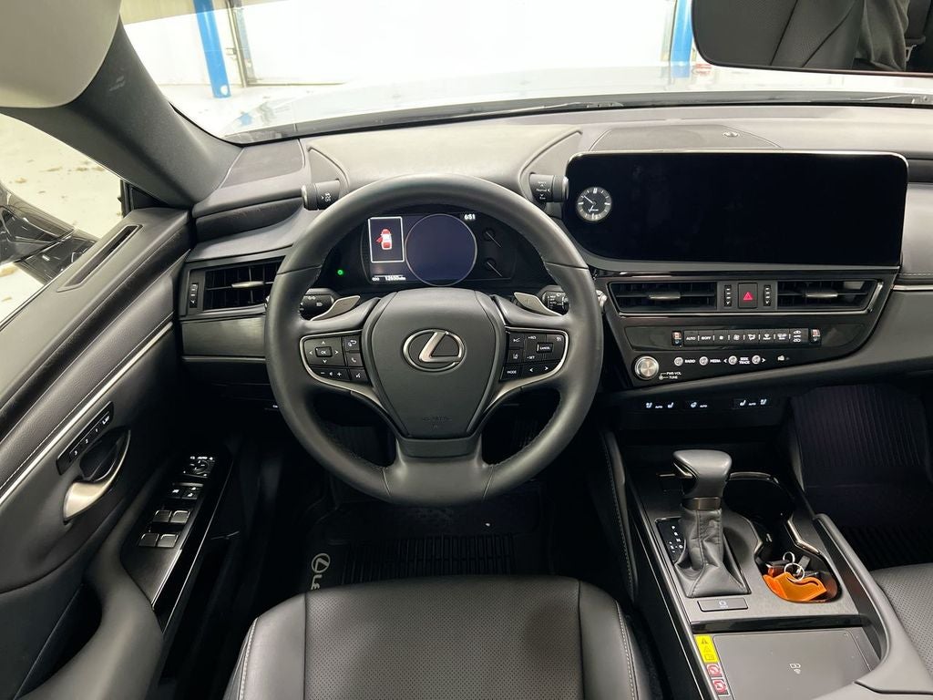 2025 Lexus ES 350