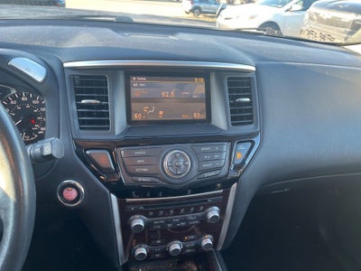 2015 Nissan Pathfinder SL