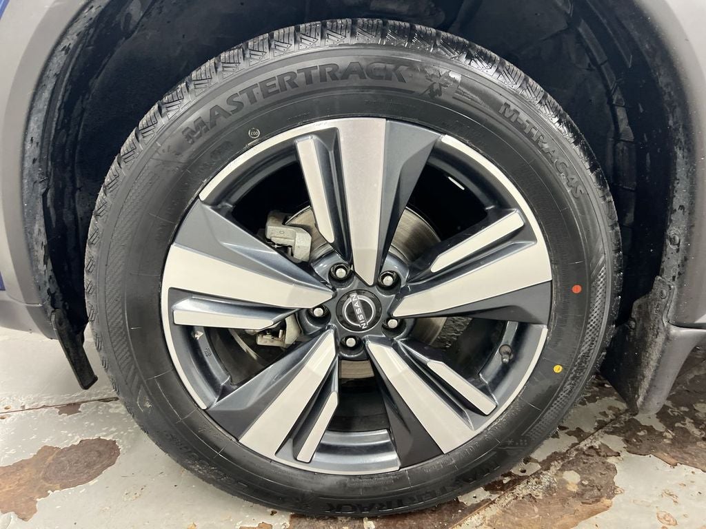 2022 Nissan Rogue SL