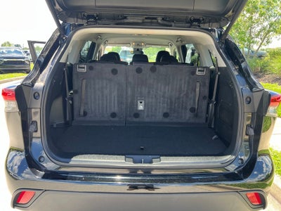 2024 Toyota Highlander Hybrid LE