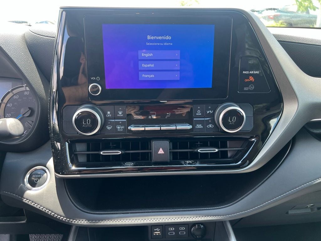 2024 Toyota Highlander Hybrid LE