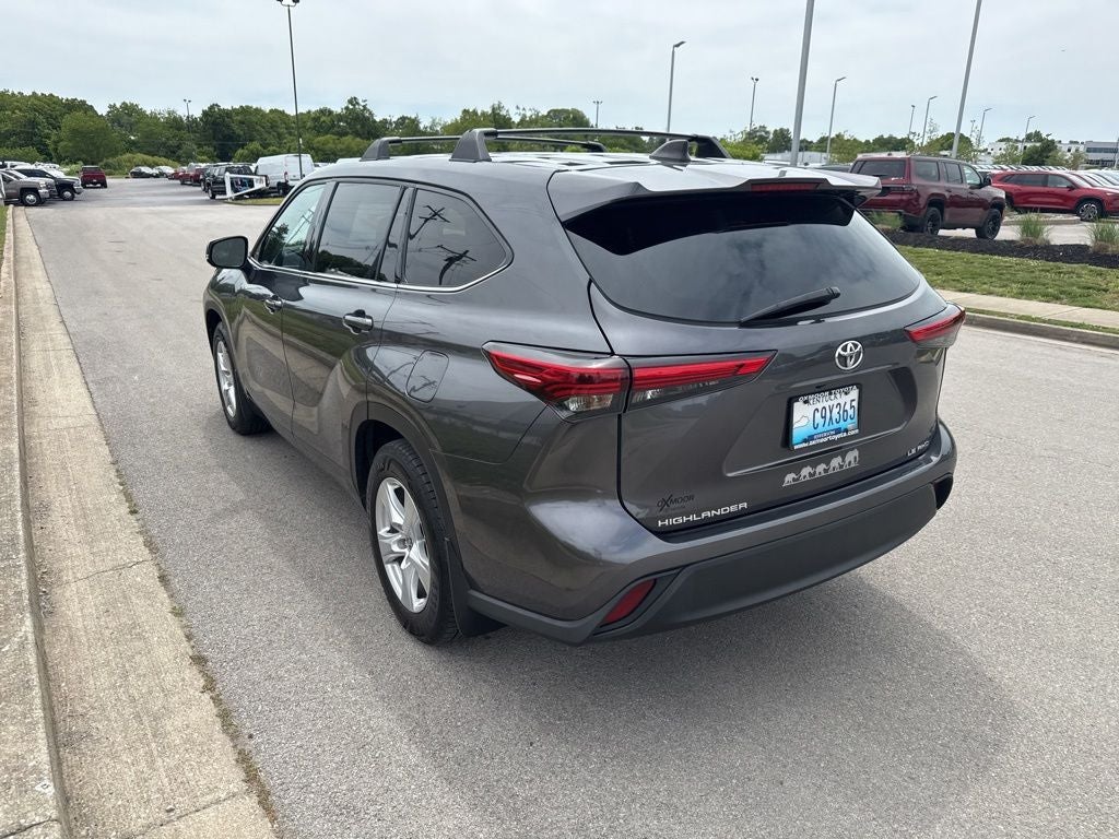 2022 Toyota Highlander LE